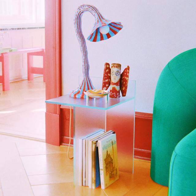 DOODLE TABLE LAMP / RED & LIGHT BLUE