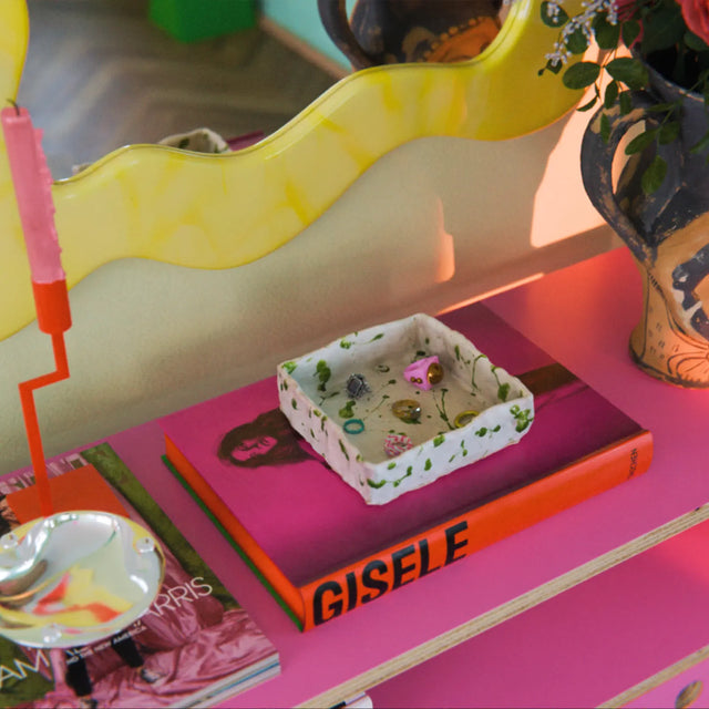 VASSOIO / BIANCO E VERDE