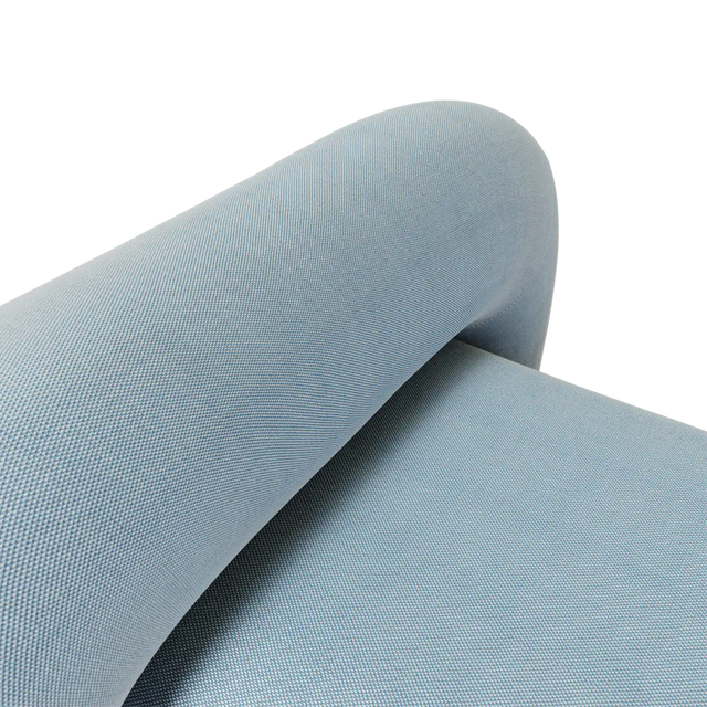 MOSS LOUNGE STOL / LYS BLÅ