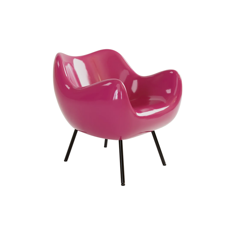 Den ikoniske pink RM58-stol fra Vzór – en markant designklassiker, der forener retro og moderne interiør æstetik.