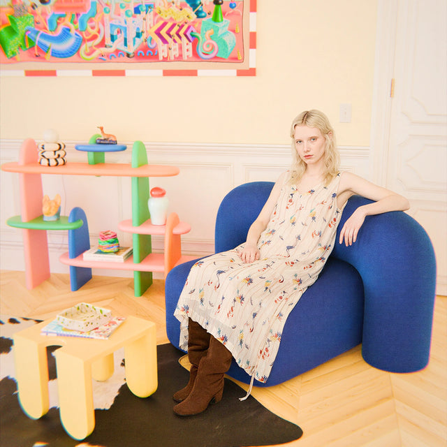 TIP TAP SQUARE TABLE / SALMON