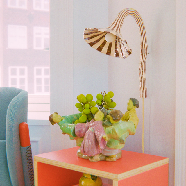 DOODLE WALL LAMP / BROWN & CREAM