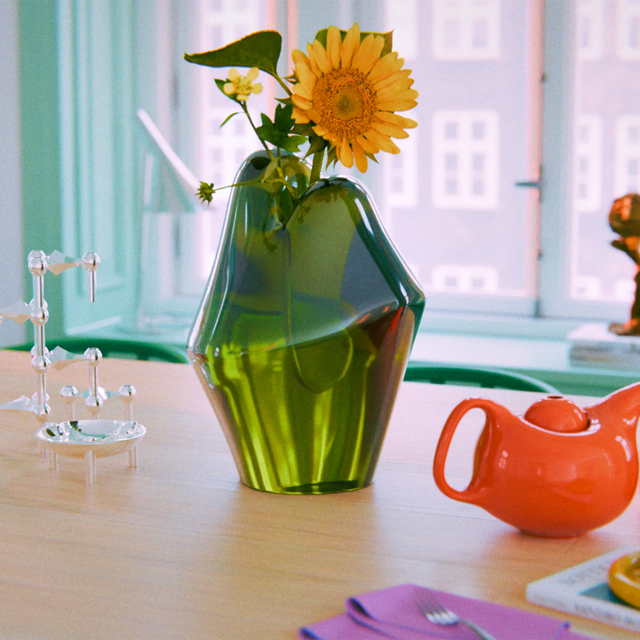 LIPS VASE / GREEN