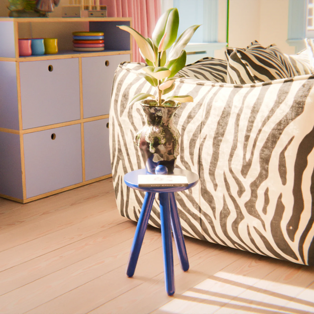 POPS SIDE TABLE / DARK BLUE